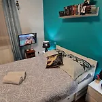 Gwiazda Przy Stoku Na Parterze Z Ogrodkiem דירה