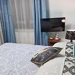 Gwiazda Przy Stoku Na Parterze Z Ogrodkiem