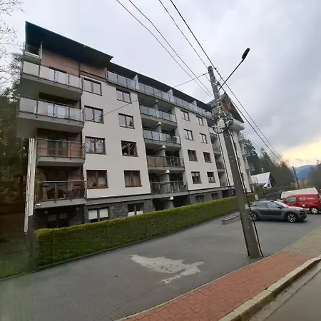 Apartment Gwiazda Przy Stoku Na Parterze Z Ogrodkiem *